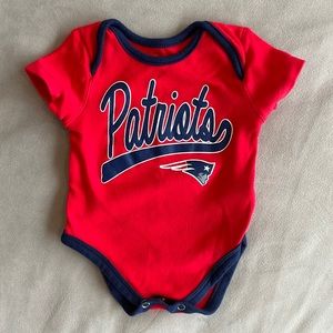 NFL New England Patriots onesie 0/3 months